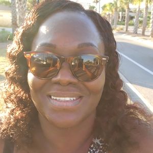 Meet your Posher, Violetta